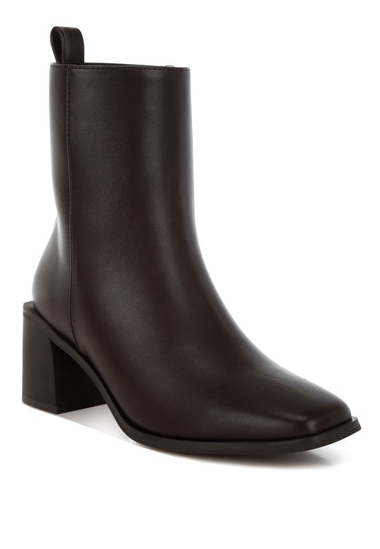 Muskox Square Toe Faux Leather Boots