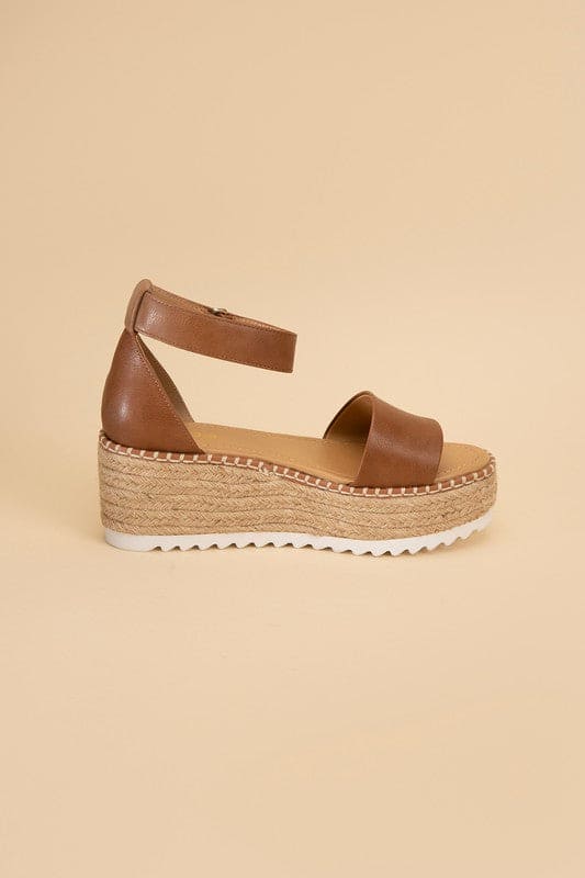 TUCKIN-S Platform Sandals